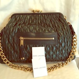 Stunning Marc Jacobs shoulder/clutch. Green